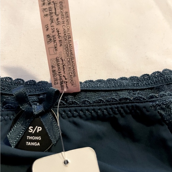 Sz S La vie en rose thong 85% nylon NWT - Picture 4 of 4